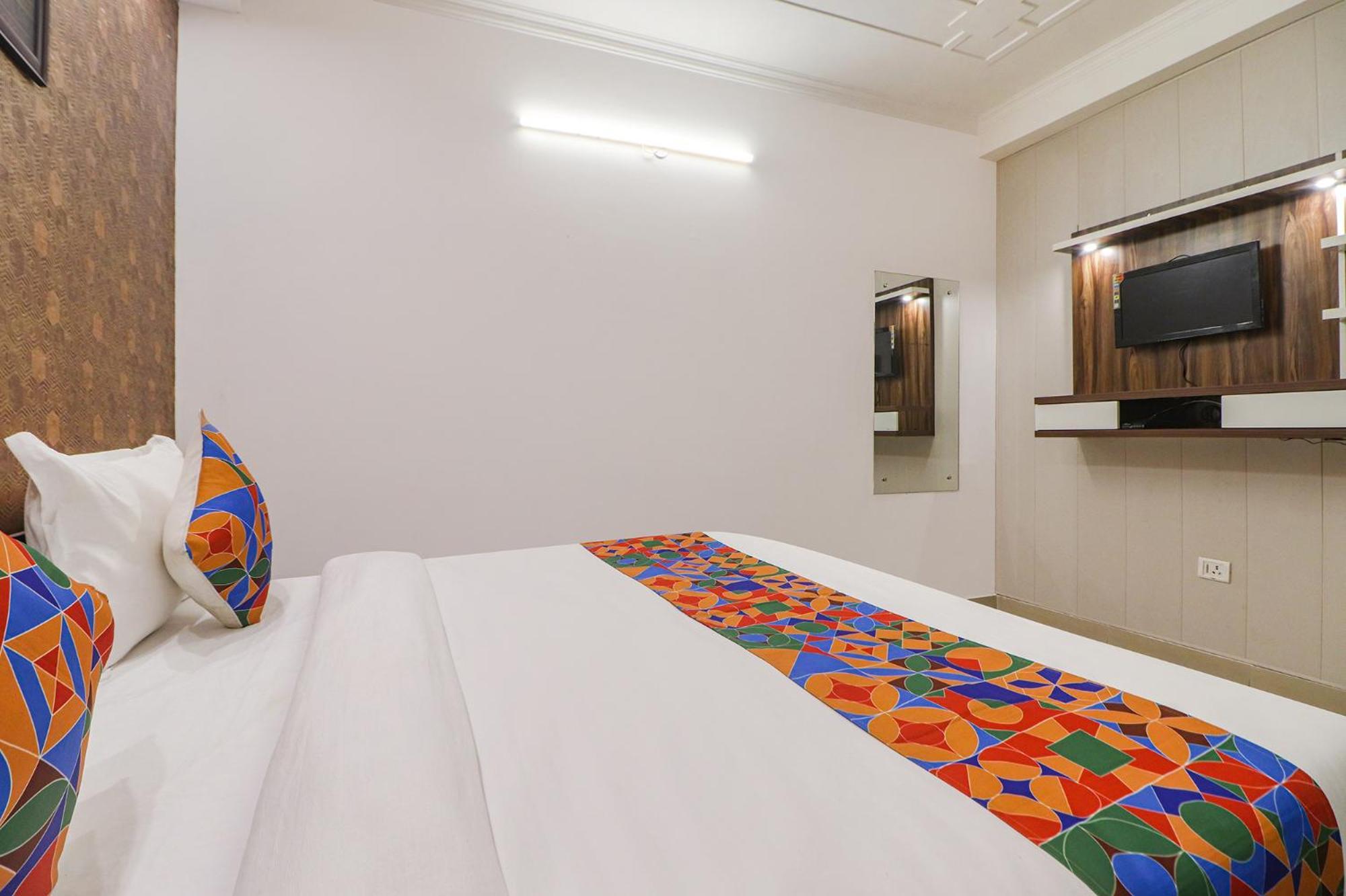 Fabhotel Rainbow Villa Near Igi Airport Нью-Делі Екстер'єр фото